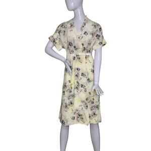 Equipment Femme Tavine Midi Wrap Dress Short Sleeve Floral 100% Silk Size 0 EUC